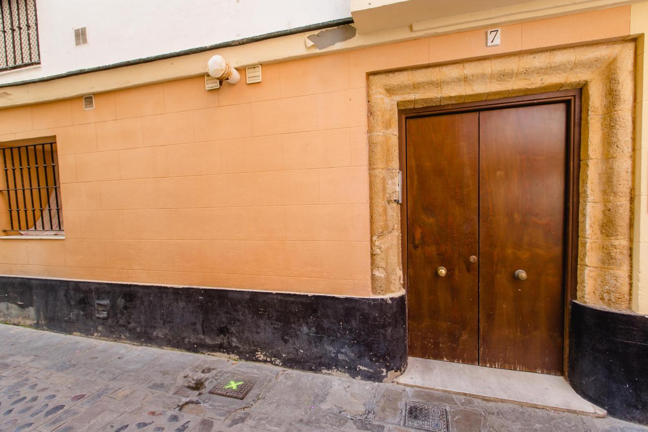 Apartamento La Casa Del Almirante Cadiz Exterior photo